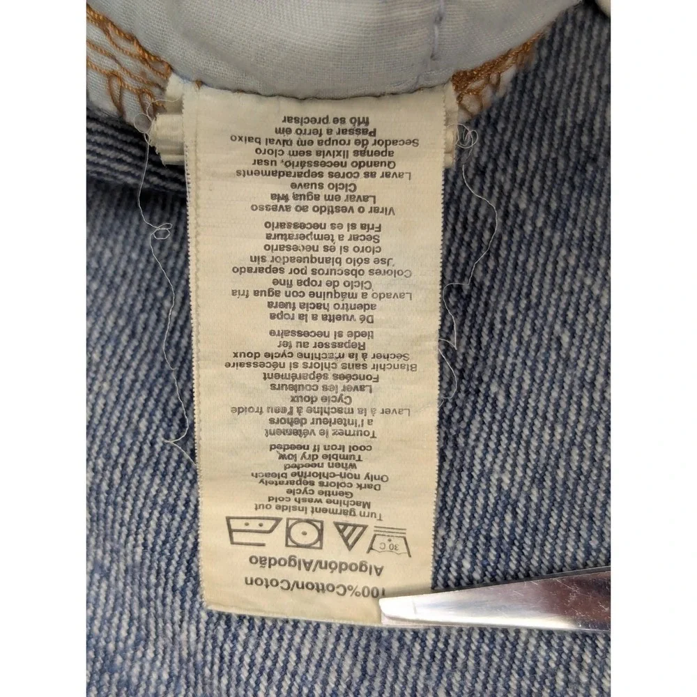 Calvin Klein Jeans Men's Blue 40x32 Straight Leg Cotton Denim small bleach spot